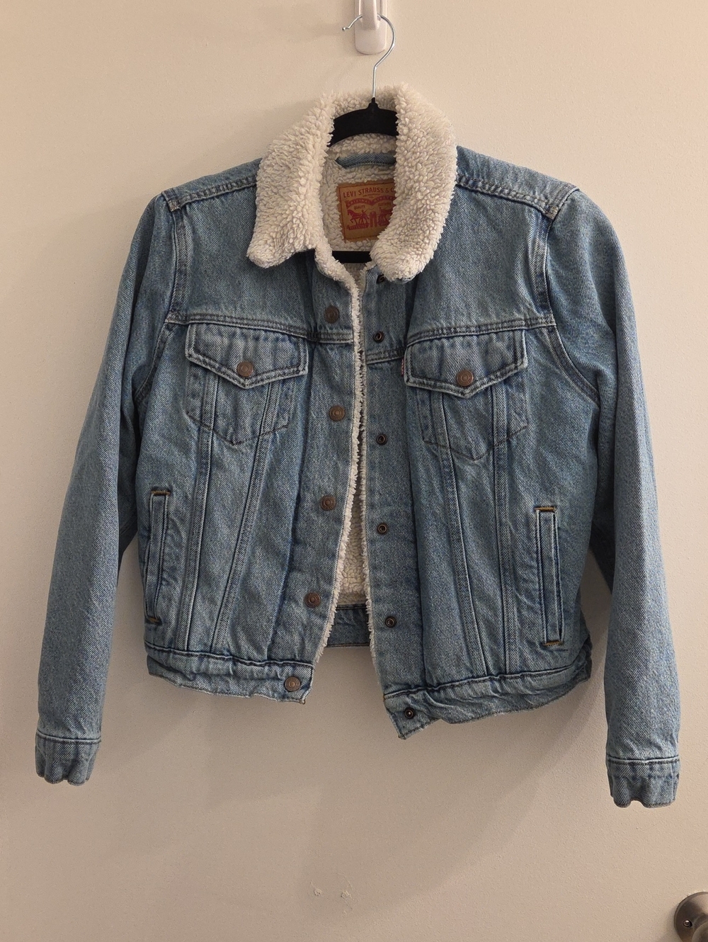 Levi Strauss Light-Wash Sherpa Trucker Jacket In Size S